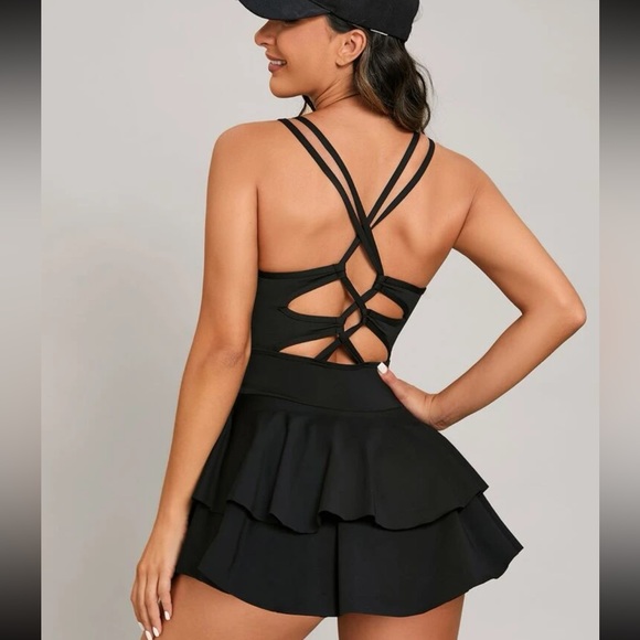 A6 - 332 Black straps back tennis dress two sizes - Picture 1 of 13